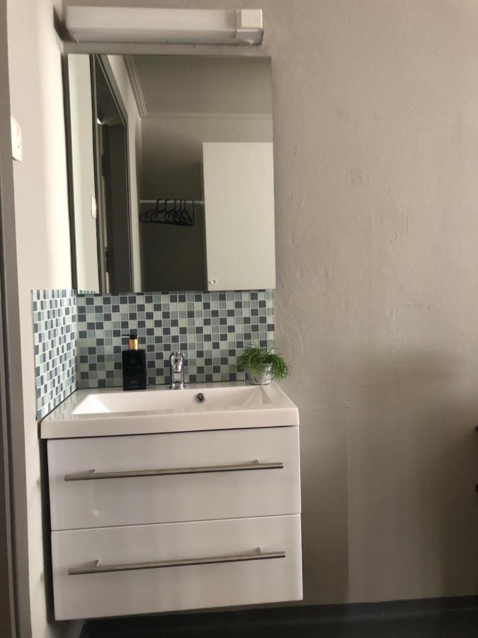 Lovisenlund Vandrarhem Ovrebo Exteriör bild