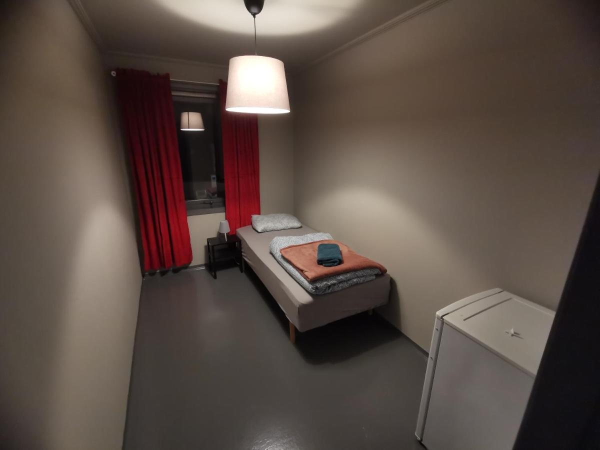 Lovisenlund Vandrarhem Ovrebo Exteriör bild