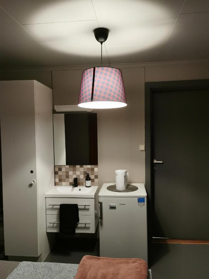 Lovisenlund Vandrarhem Ovrebo Exteriör bild
