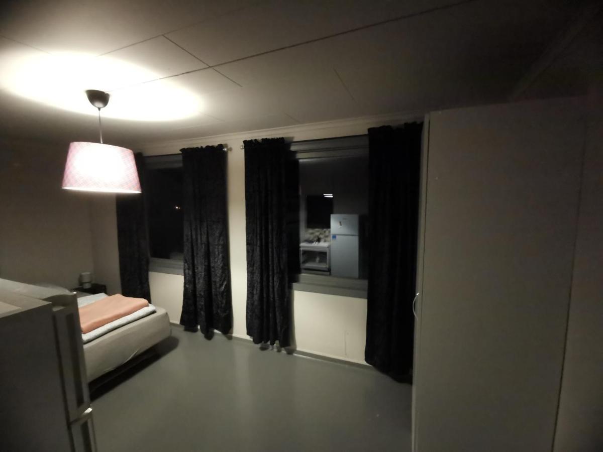 Lovisenlund Vandrarhem Ovrebo Exteriör bild