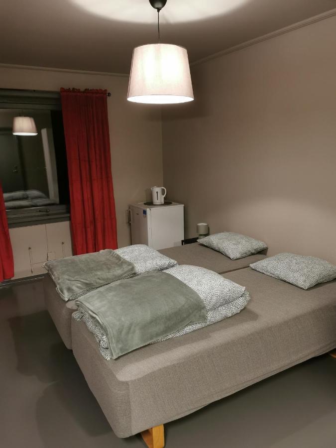 Lovisenlund Vandrarhem Ovrebo Exteriör bild