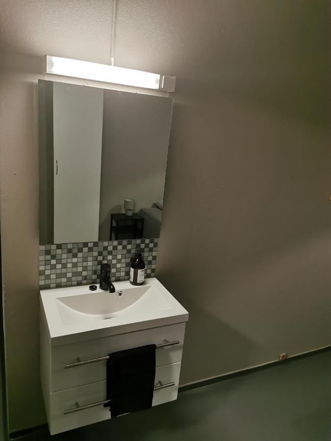 Lovisenlund Vandrarhem Ovrebo Exteriör bild